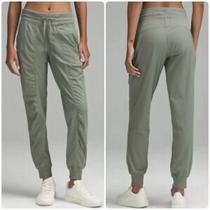 Lululemon Womens Dance Studio Active Mid Rise Jogger Pants Size 4‎ Sage Green